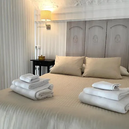 No 5 * Cádiz