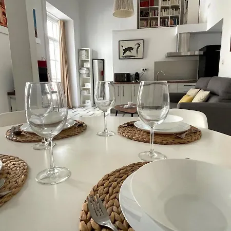 No 5 * Cádiz
